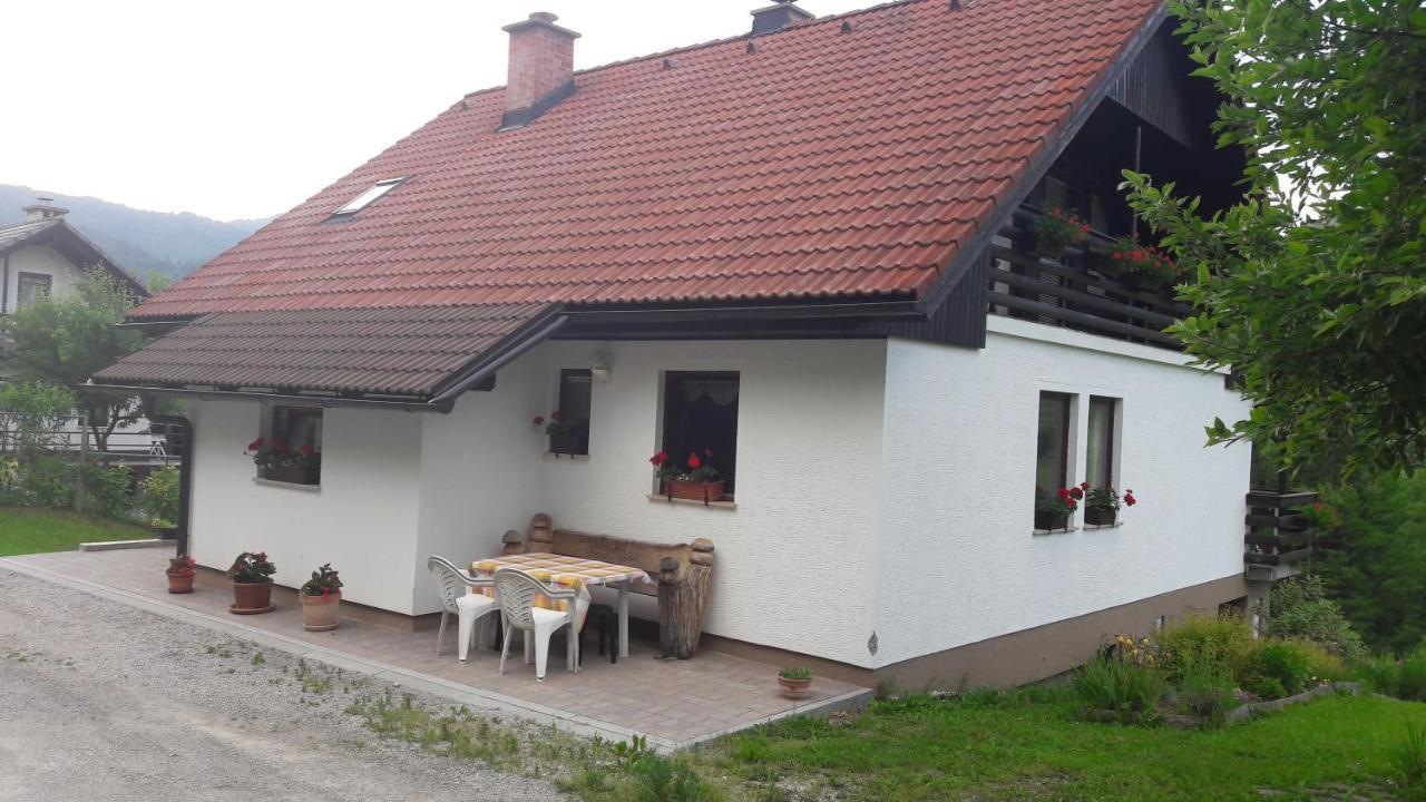B&B Černe Polhov Gradec Exterior foto